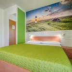 בית הארחה The Lighthouse 4*