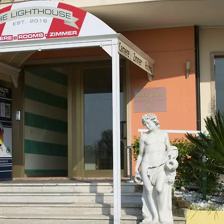 The Lighthouse Πανσιόν 4*