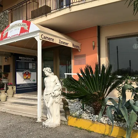 The Lighthouse Πανσιόν 4*