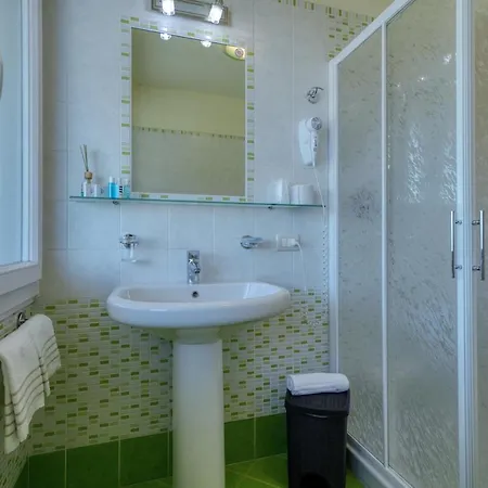The Lighthouse Guest house 2*