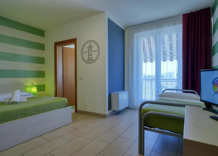 The Lighthouse 4* לאזיסה